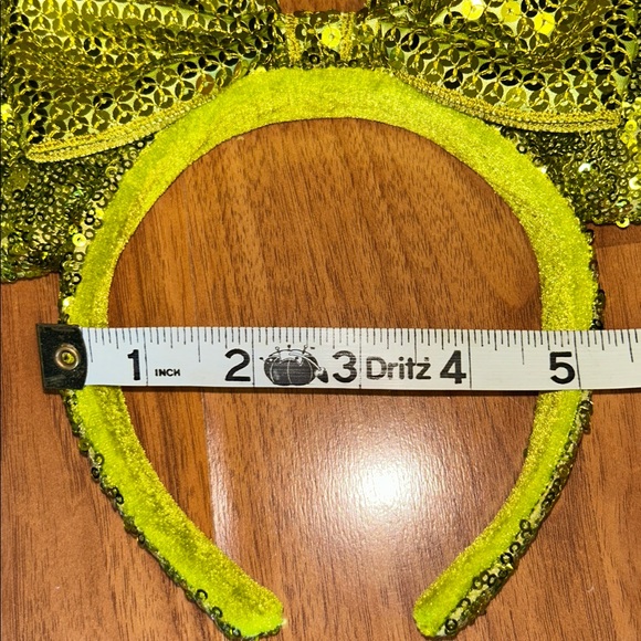 NWOT Disney Tokyo Disneyland Green Sequin Minnie Mouse Ears Headband